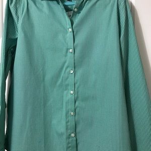 Women’s Lands End  no iron cotton L/S shirt